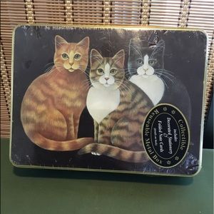 Collectible Cat Tin with Stationary and Note Cards